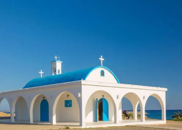 Andreas Villa Argaka